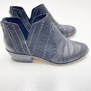 Vince Camuto Black Leather Ankle Booties 9